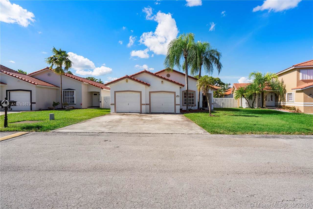 6167 181st Terr Cir N - Photo 1
