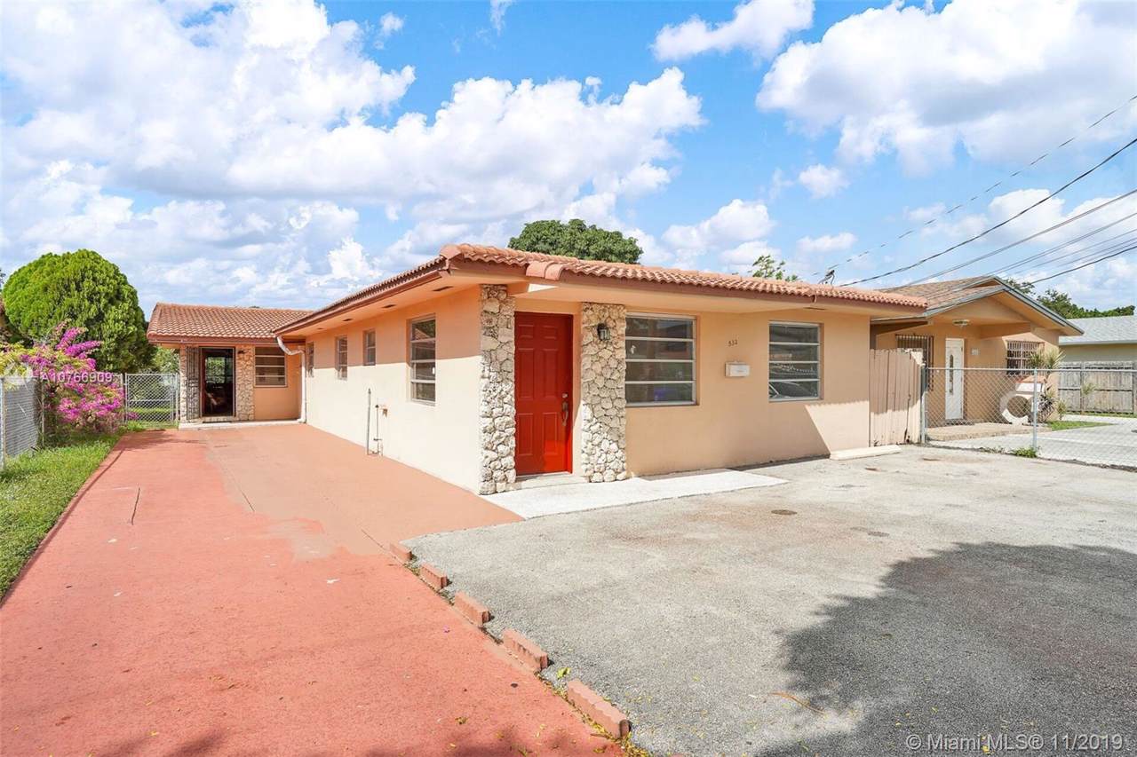 530 43rd Ct - Photo 1