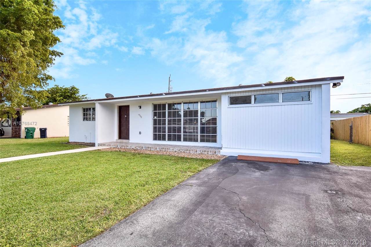4900 94th Ct - Photo 1