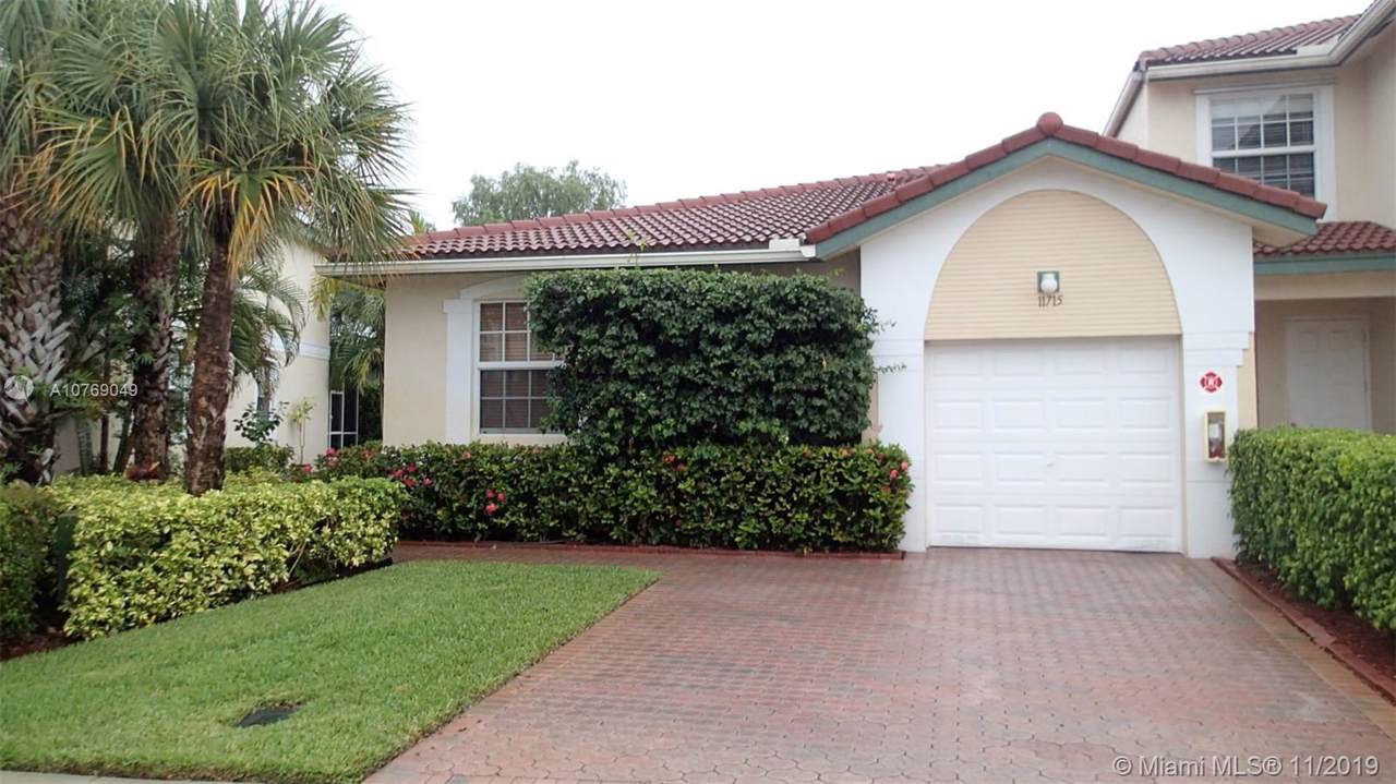 11715 47th Dr - Photo 1