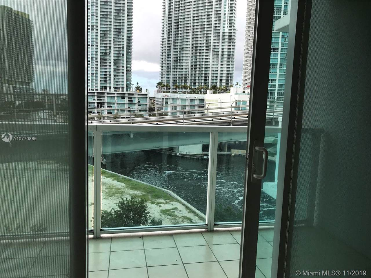 31 5th St - Photo 1
