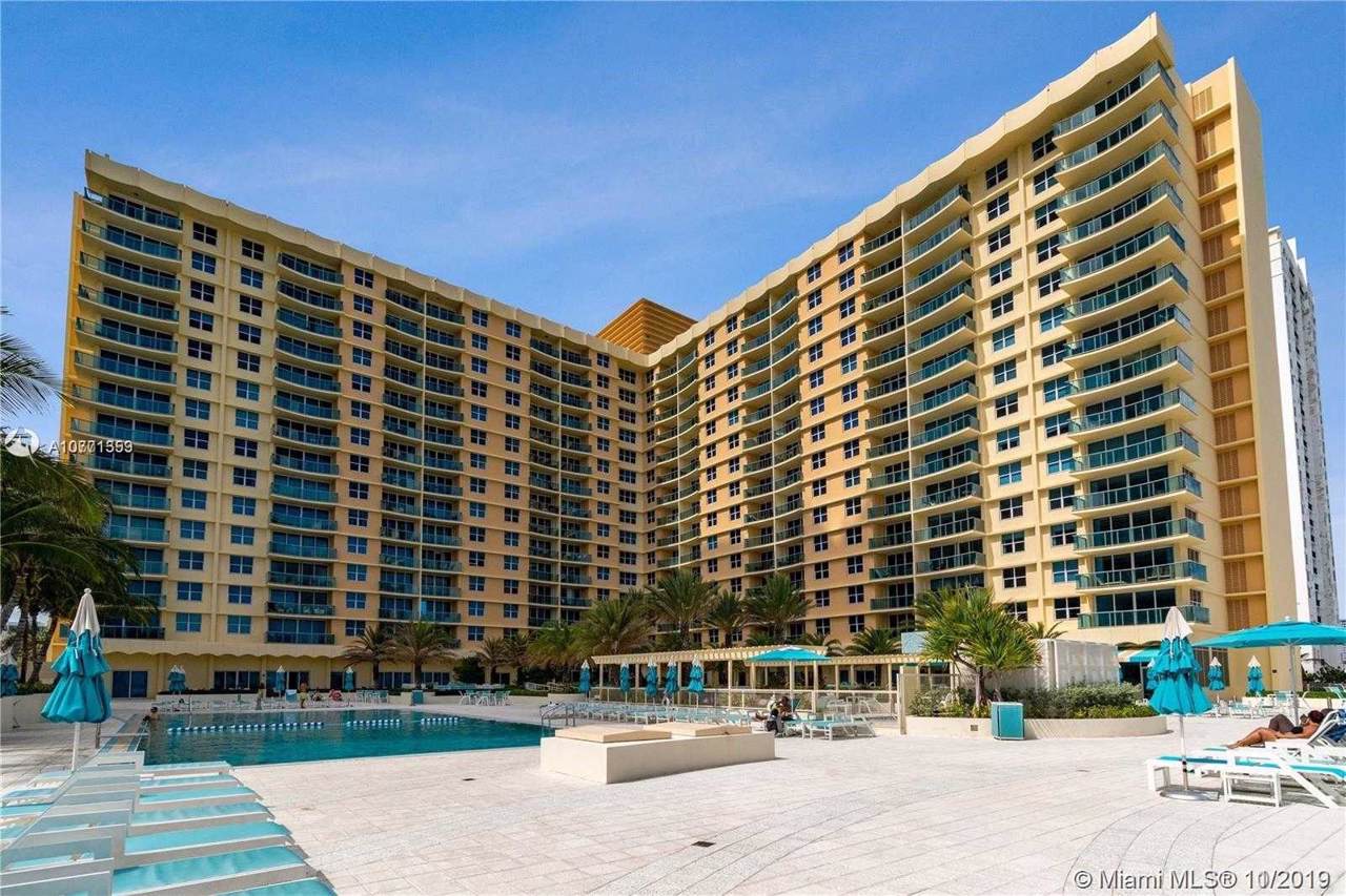 2501 Ocean Dr - Photo 1