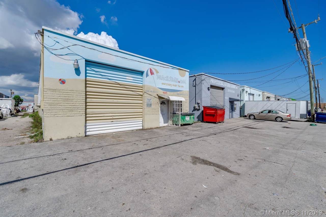 1025 13th St - Photo 1