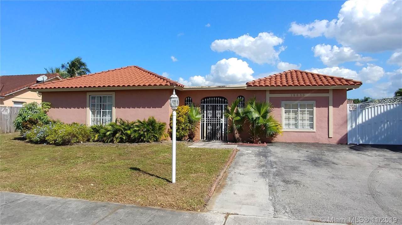 19633 59th Ave - Photo 1