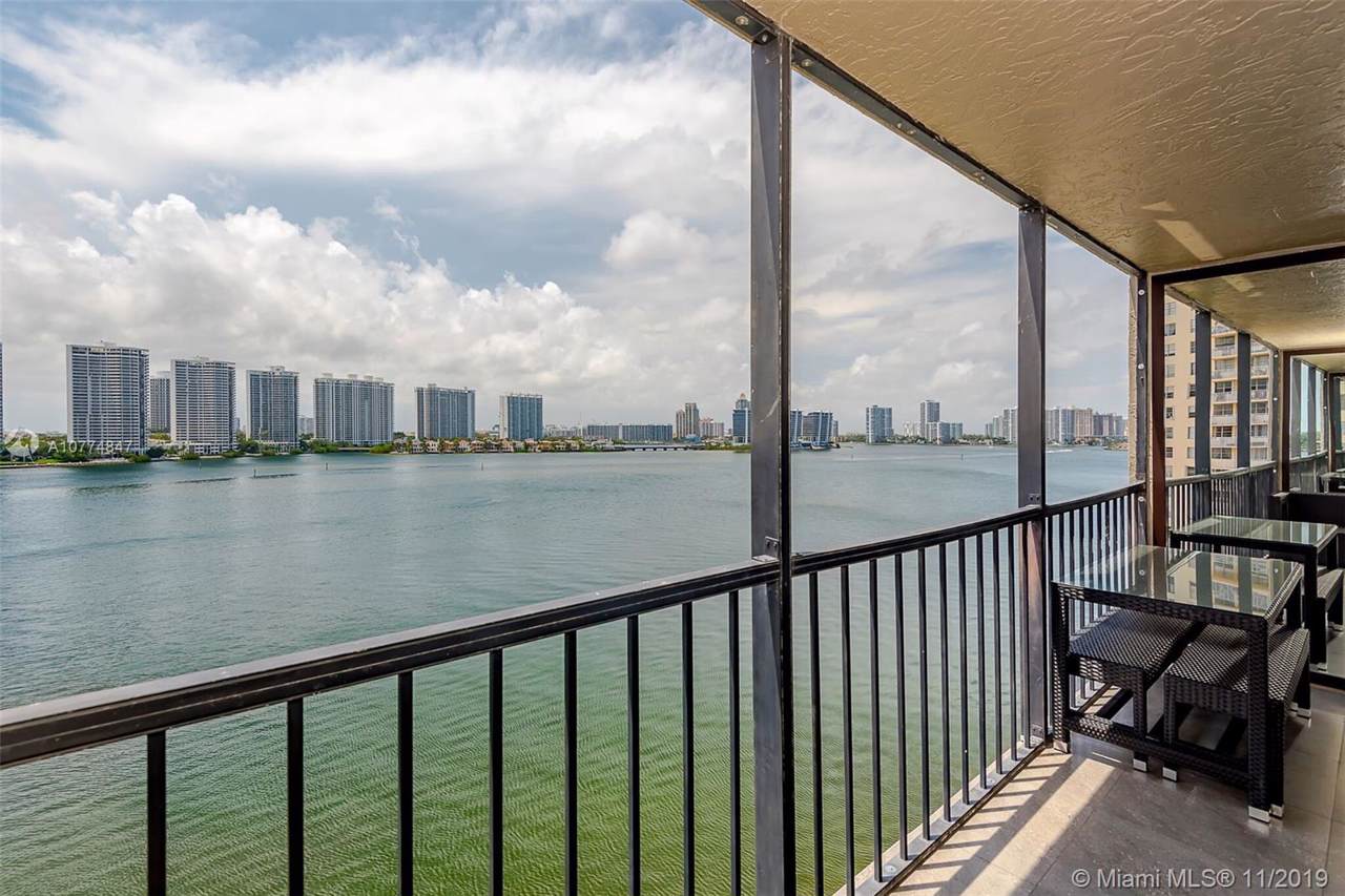 17500 Bay Rd - Photo 1