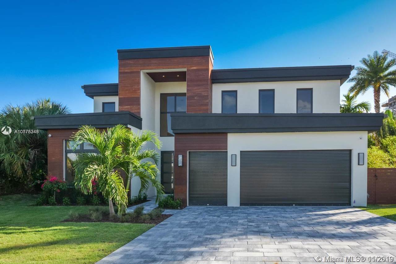 1625 Miami Ave - Photo 1