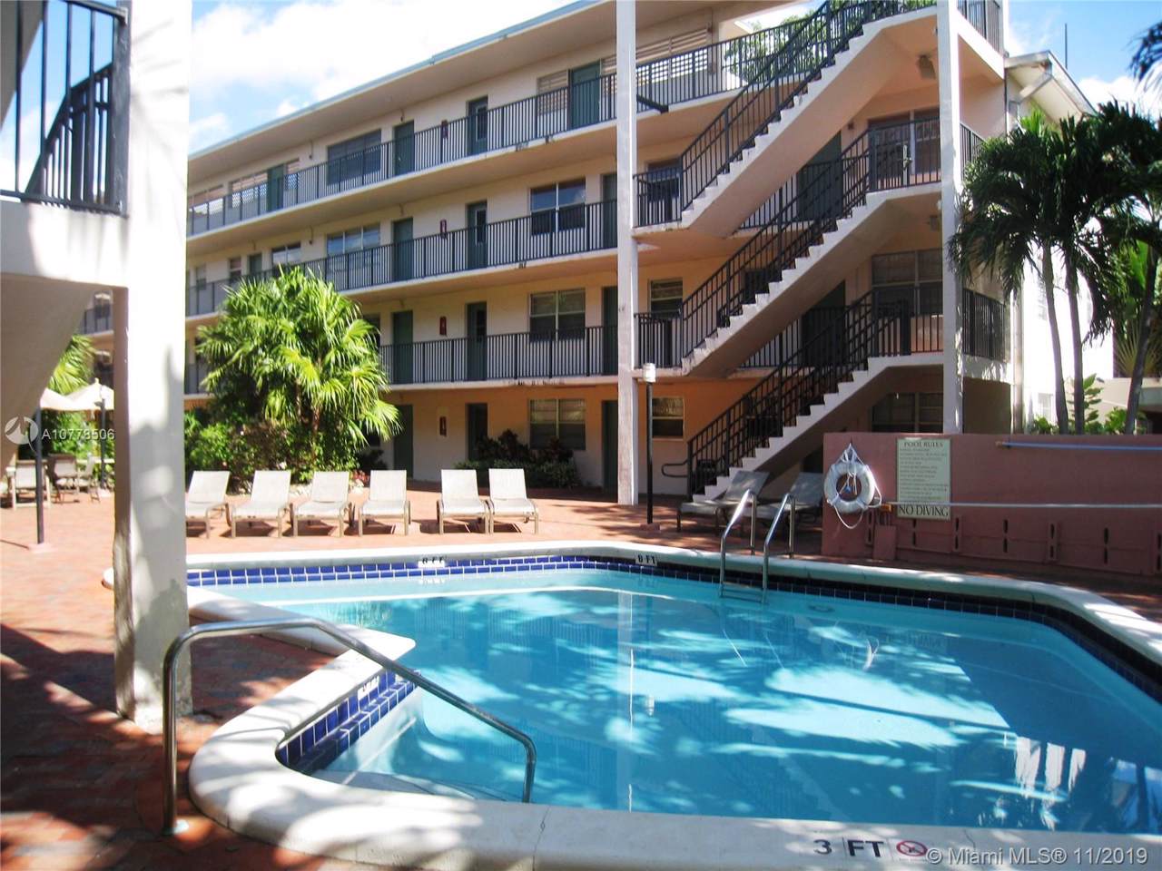 2930 Day Ave - Photo 1