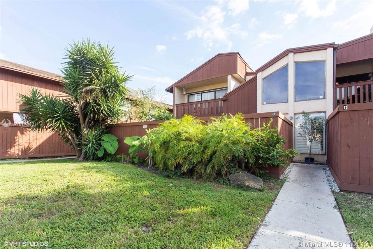 6914 114th Pl - Photo 1