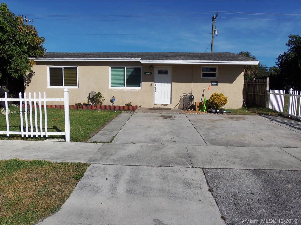 2773 5TH ST - Photo 1