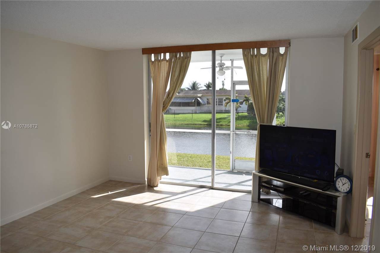 2721 Pine Island Rd - Photo 1