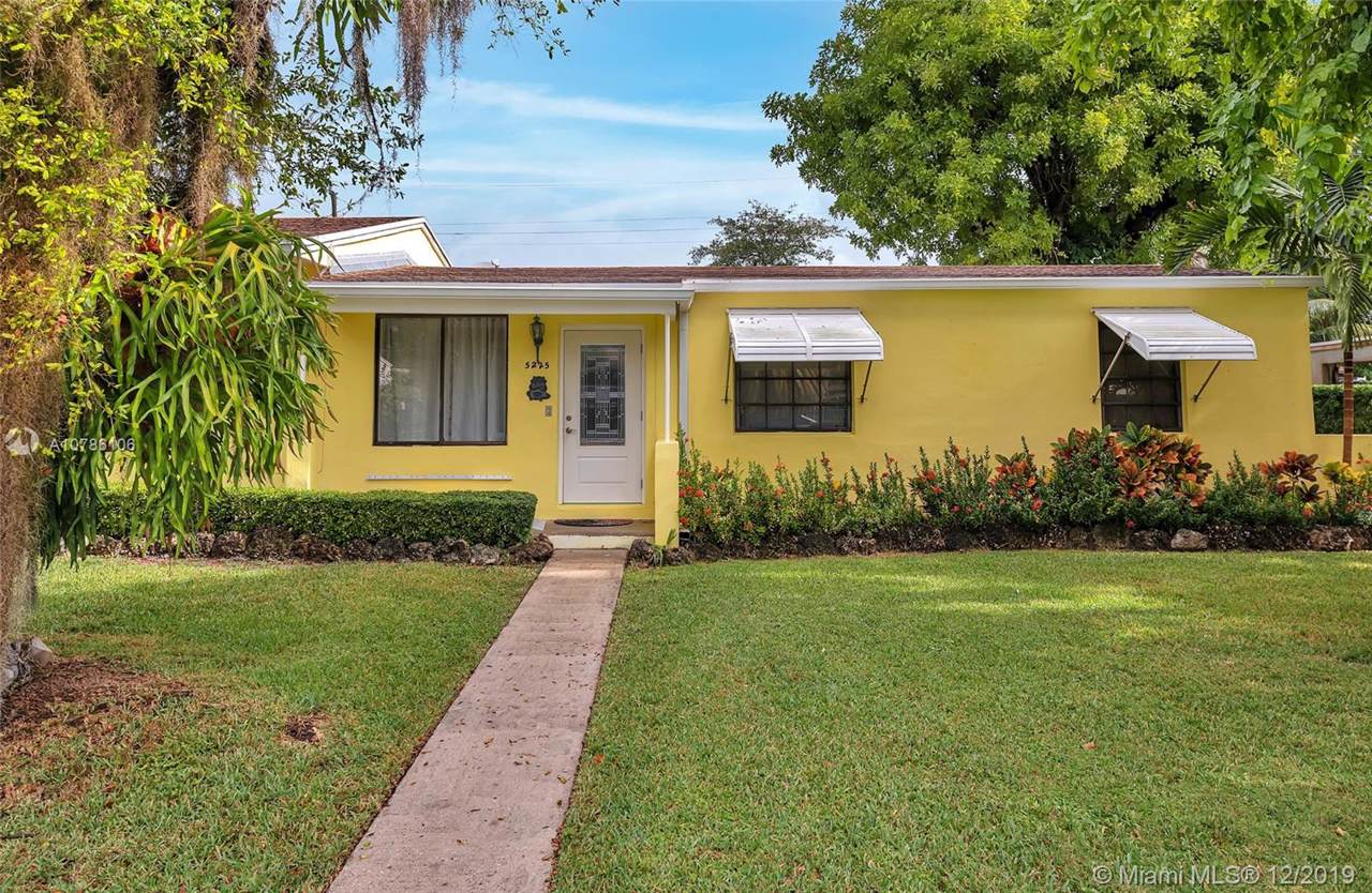 5225 99th Ave - Photo 1