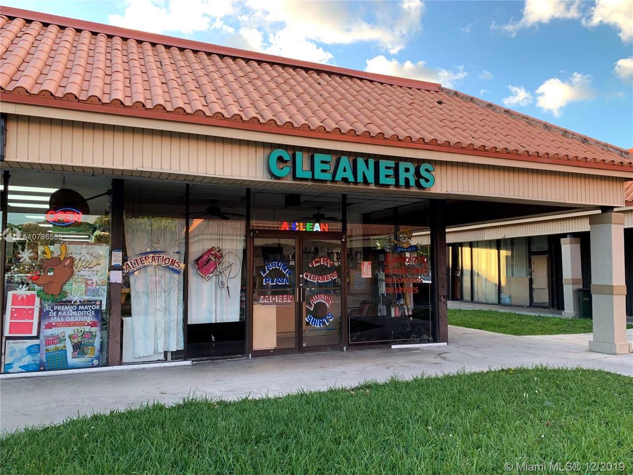 10771 Flagler St - Photo 1