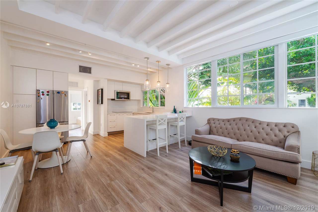 701 Meridian Ave - Photo 1
