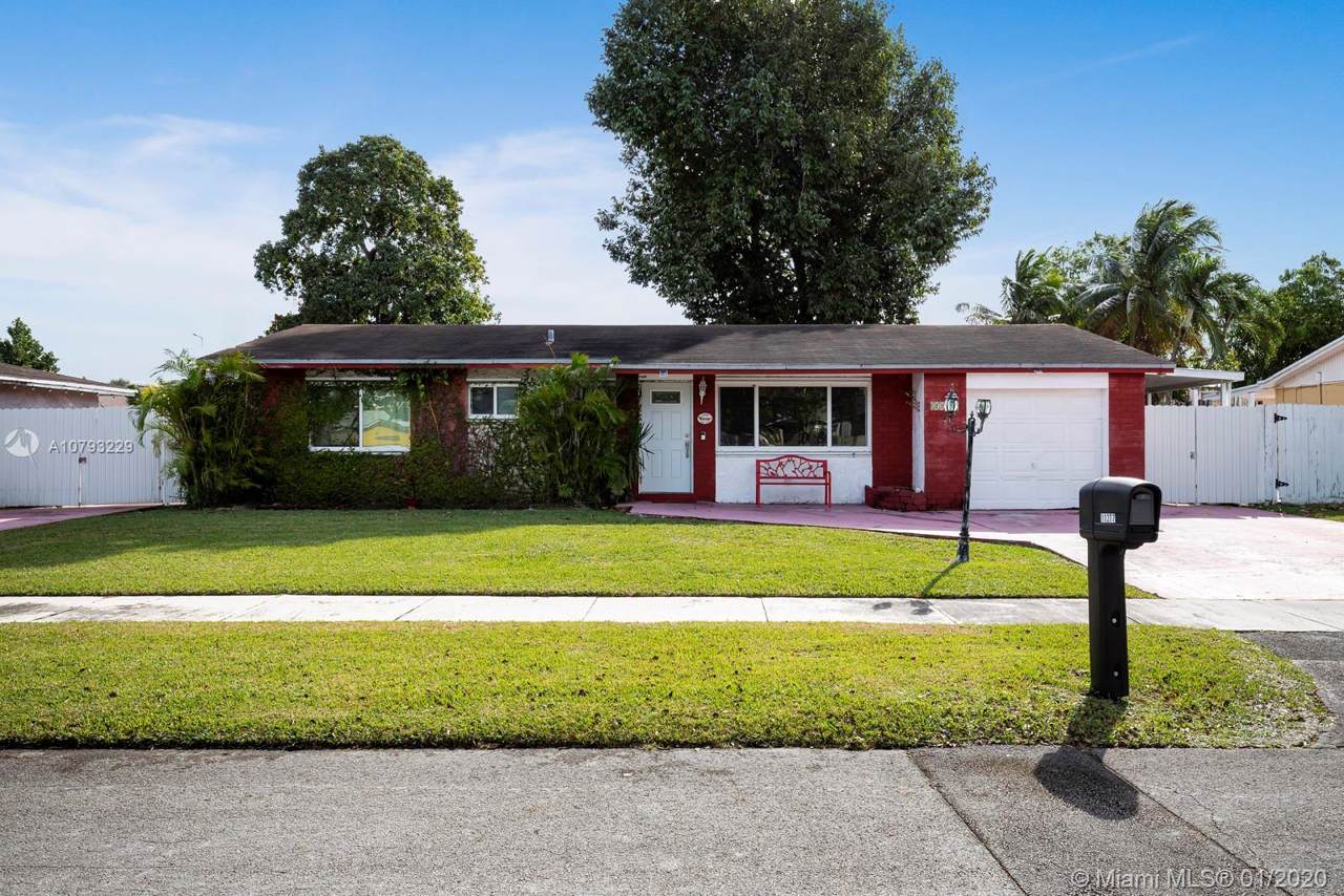 11277 111th Ct Rd - Photo 1