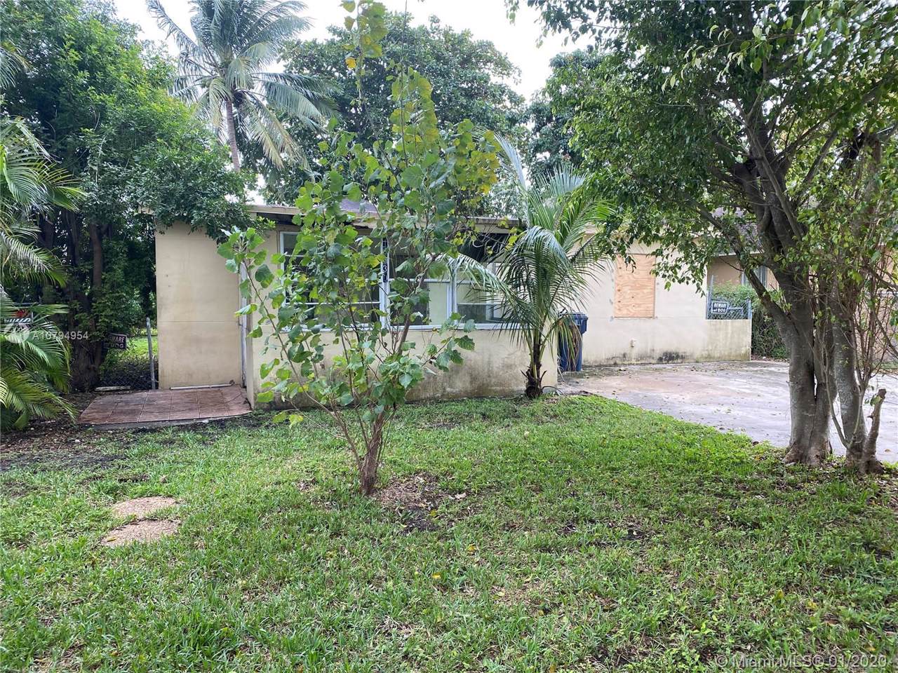 10330 175th St - Photo 1