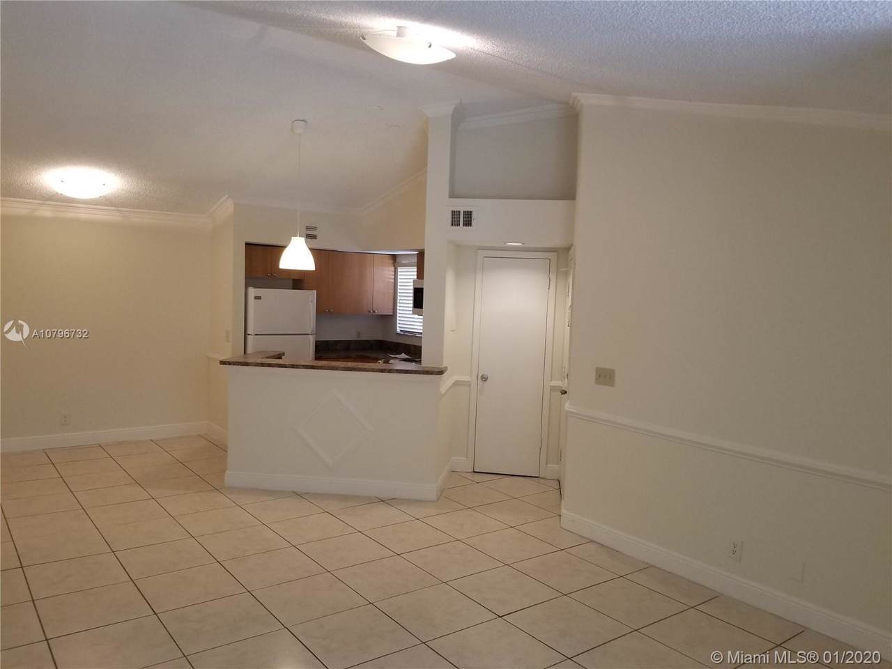 3430 Pinewalk Dr N - Photo 1