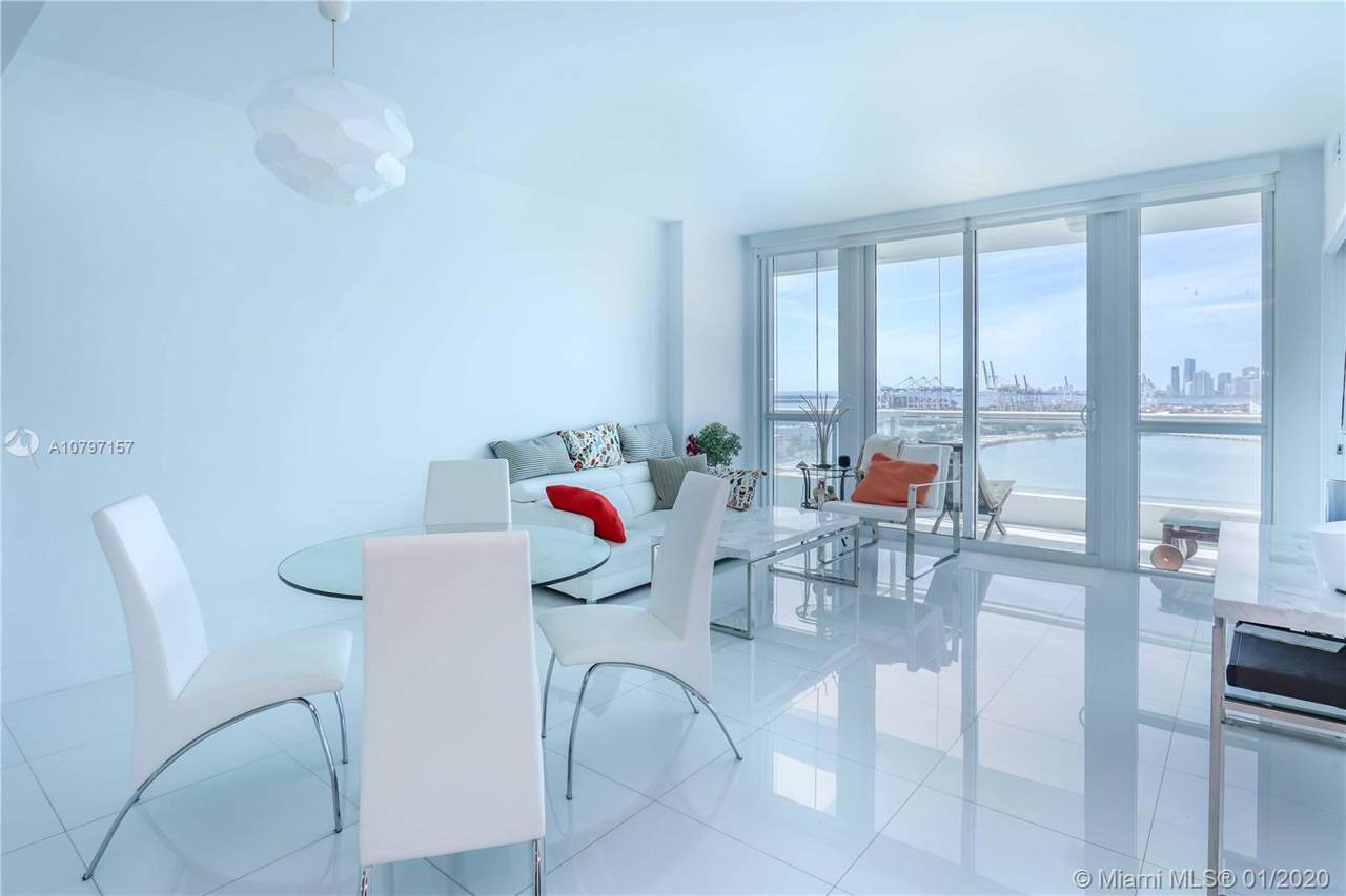 540 West Ave - Photo 1