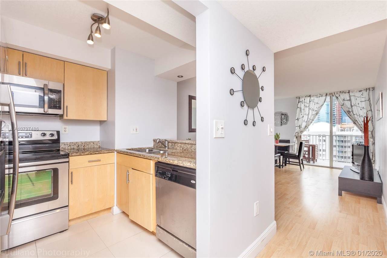 850 Miami Ave - Photo 1