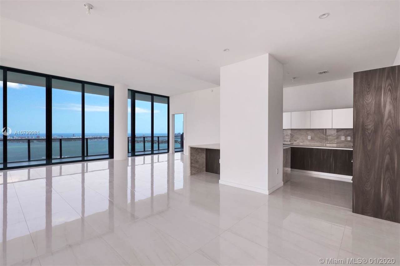 480 31 Street - Photo 1