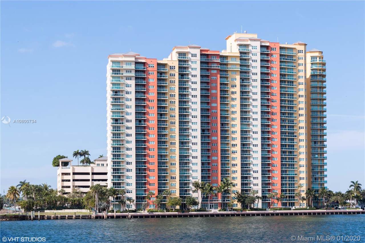 2640 Lake Shore Dr - Photo 1