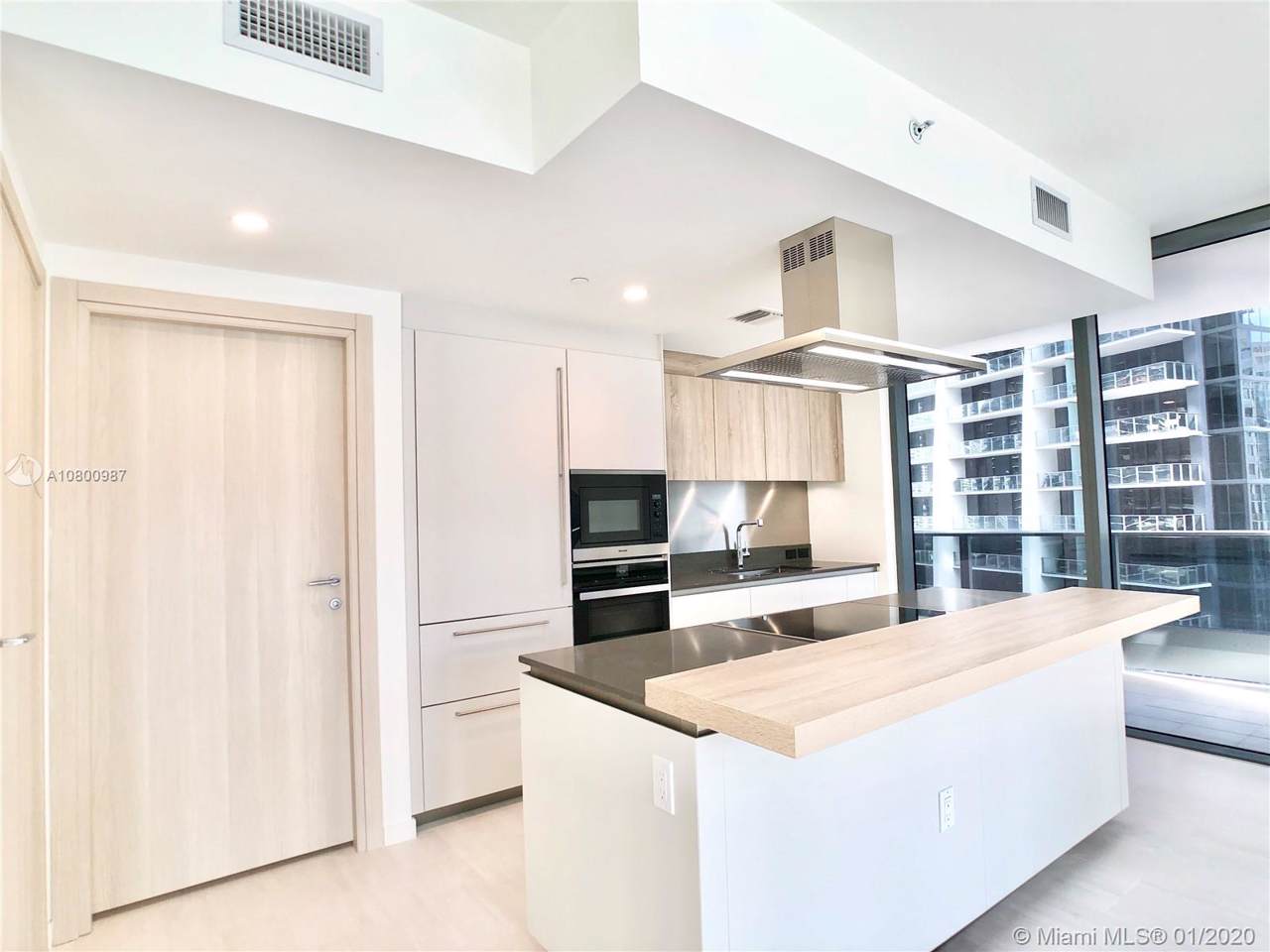 1000 Brickell Plaza - Photo 1