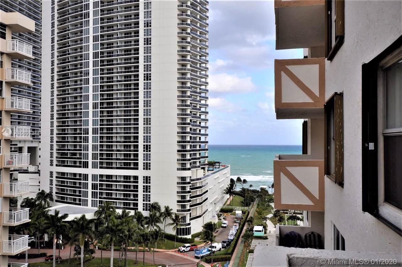 1865 Ocean Dr - Photo 1