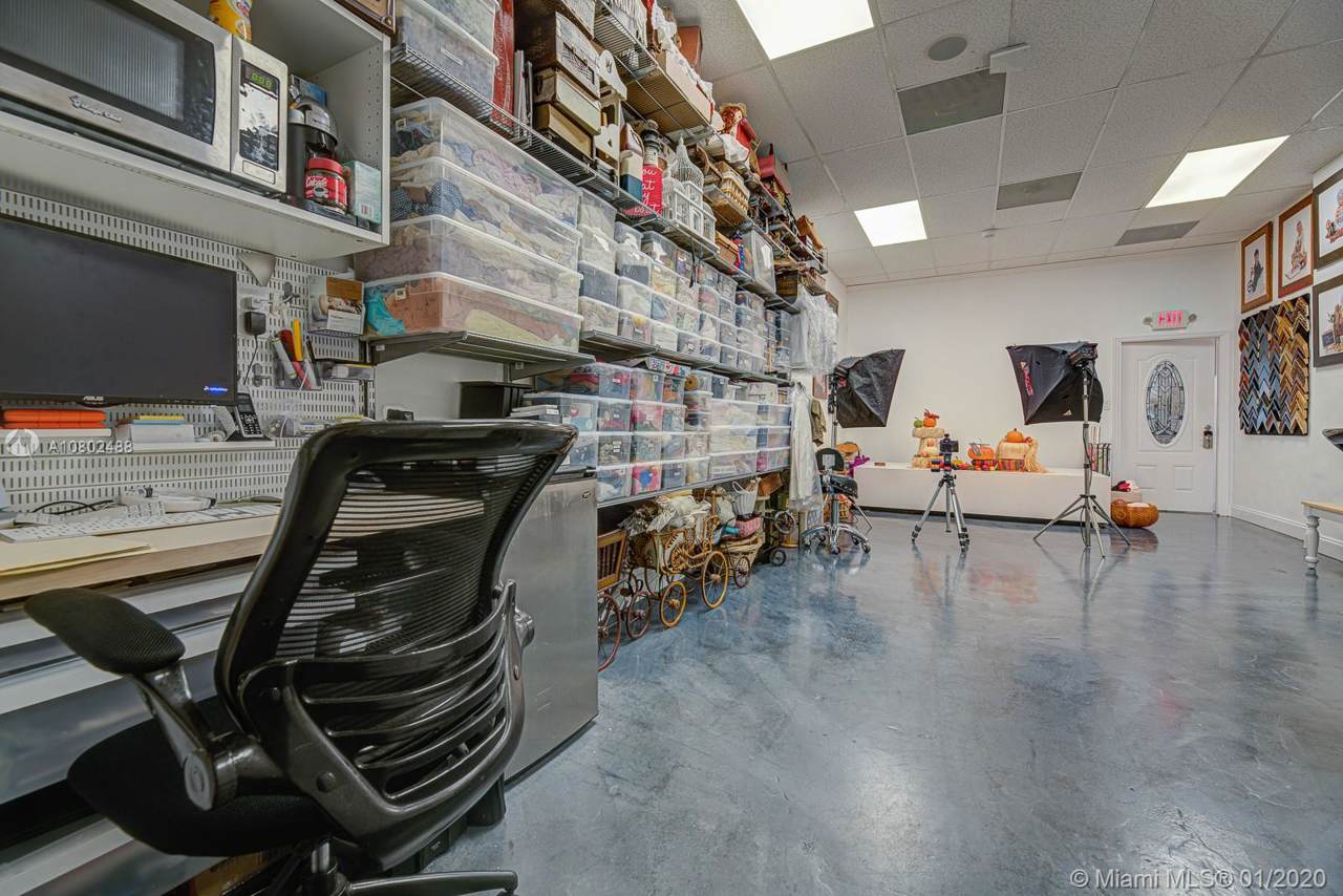 Photo Studio - Photo 1