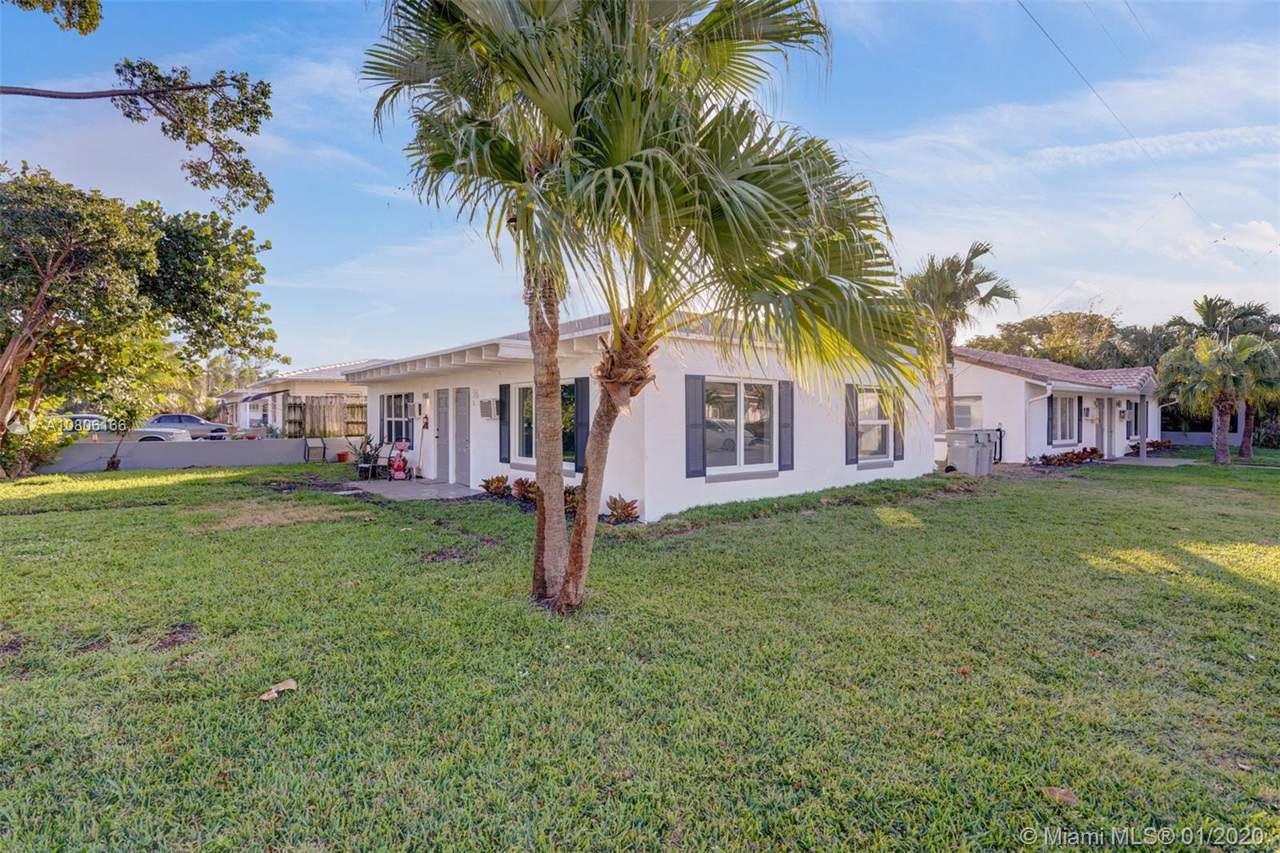 401 Hibiscus Ave - Photo 1