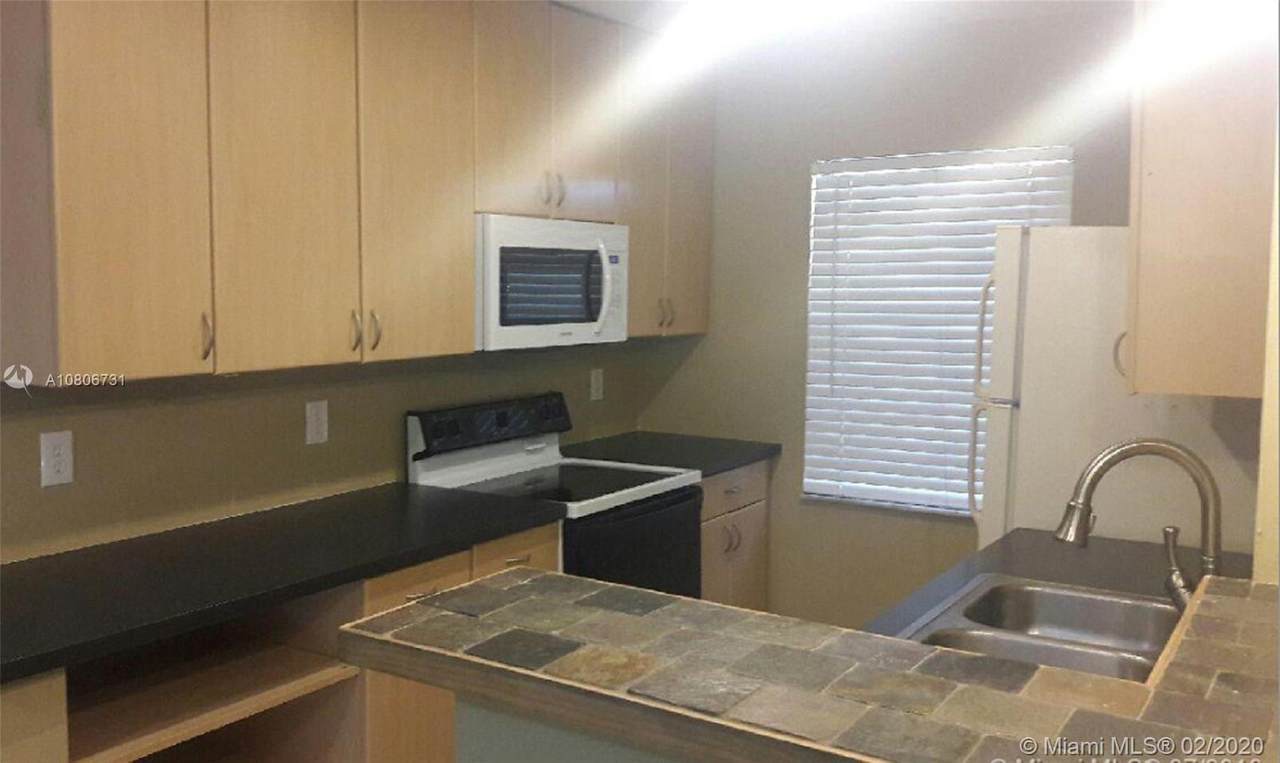 13936 52nd Ln - Photo 1