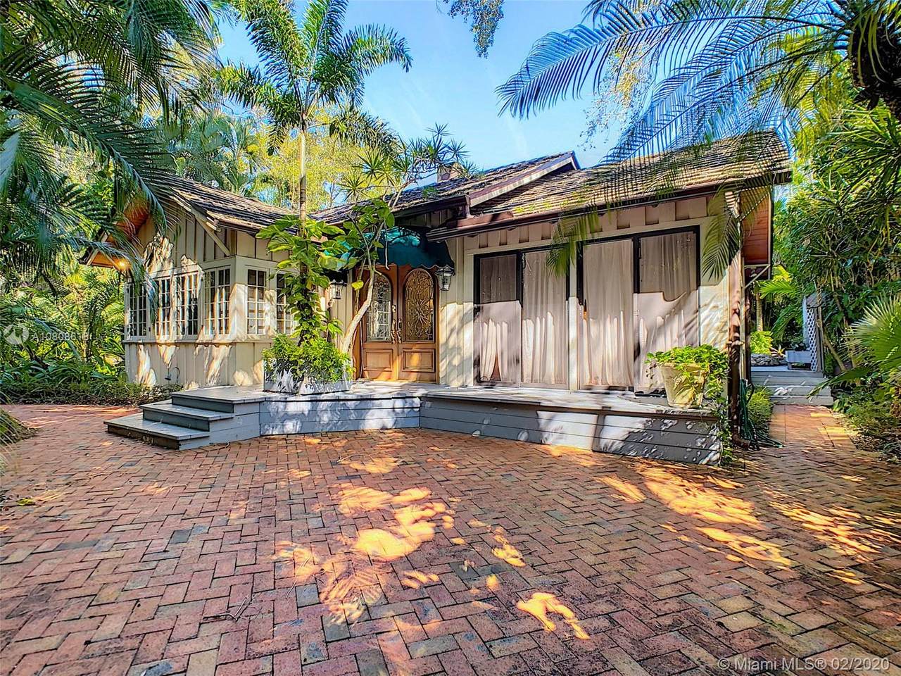 3675 Park Lane - Photo 1