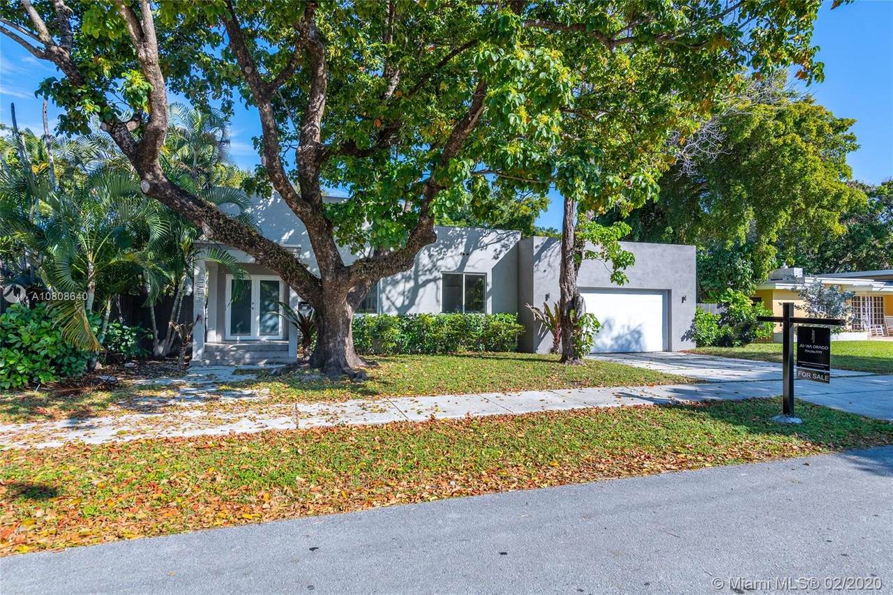 513 18th Ct - Photo 1