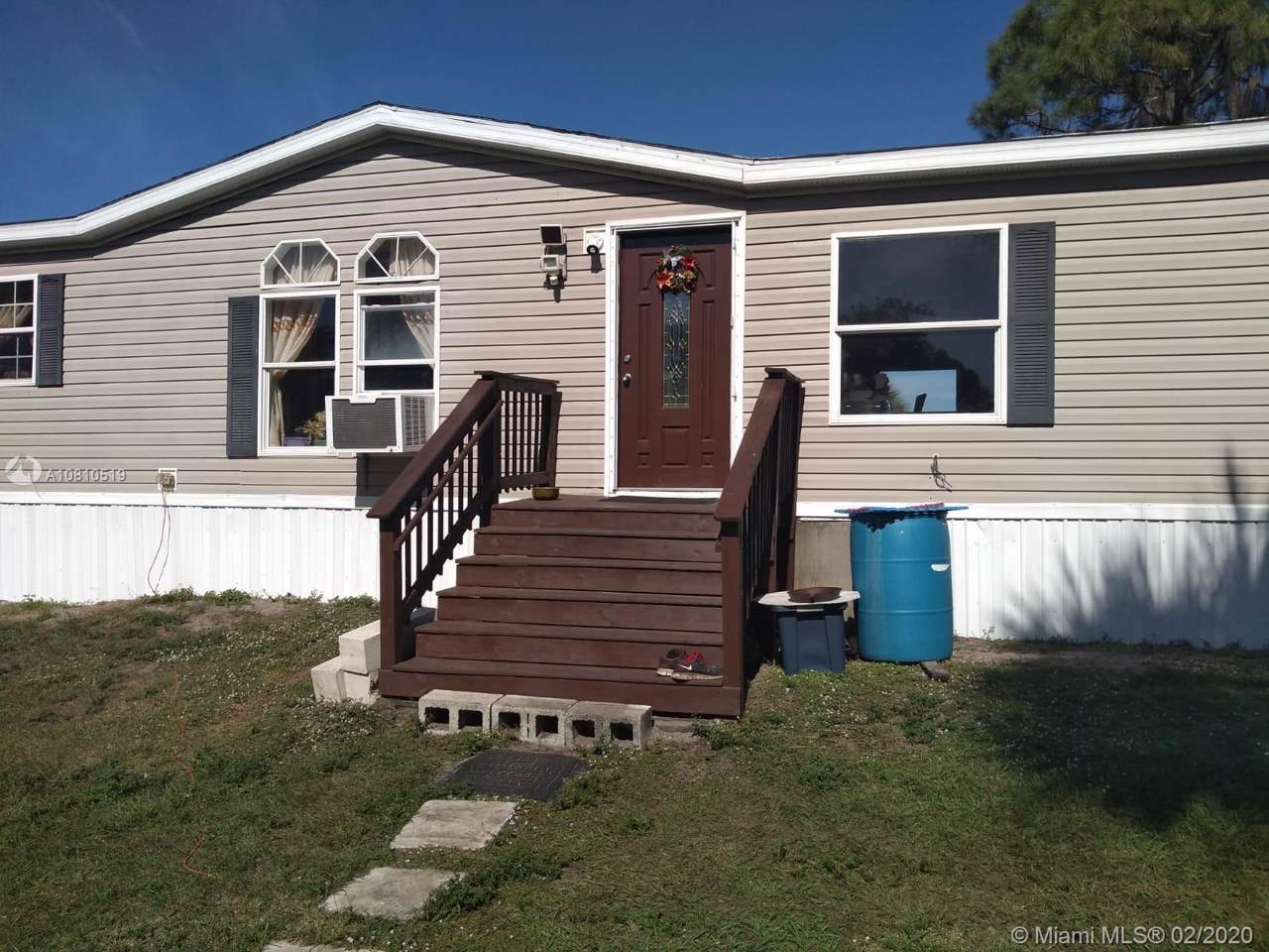 680 Paso Fino Cir - Photo 1