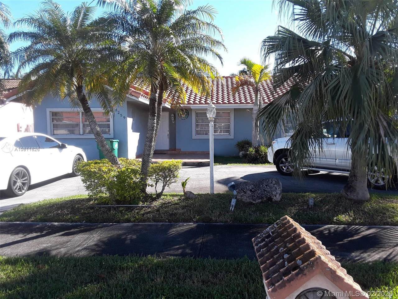 3259 141st Ave - Photo 1