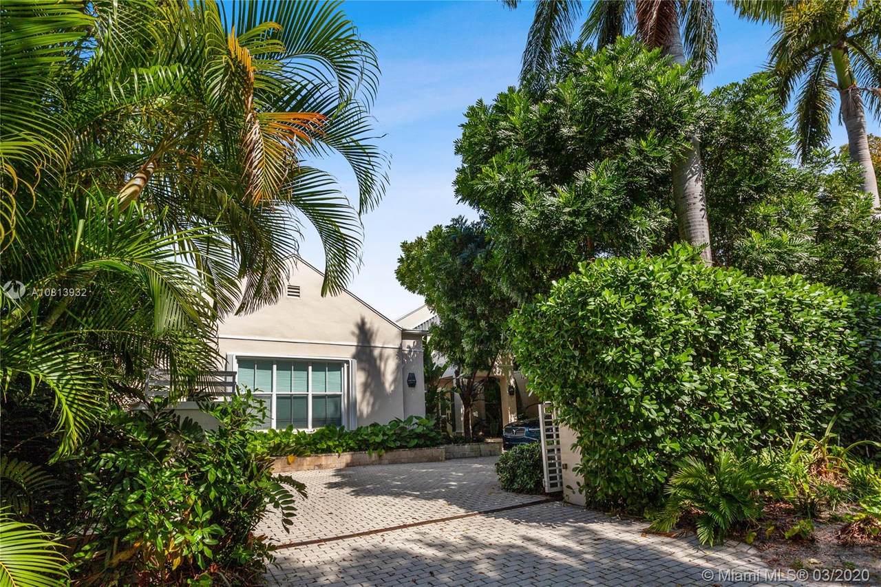61 Island Dr - Photo 1