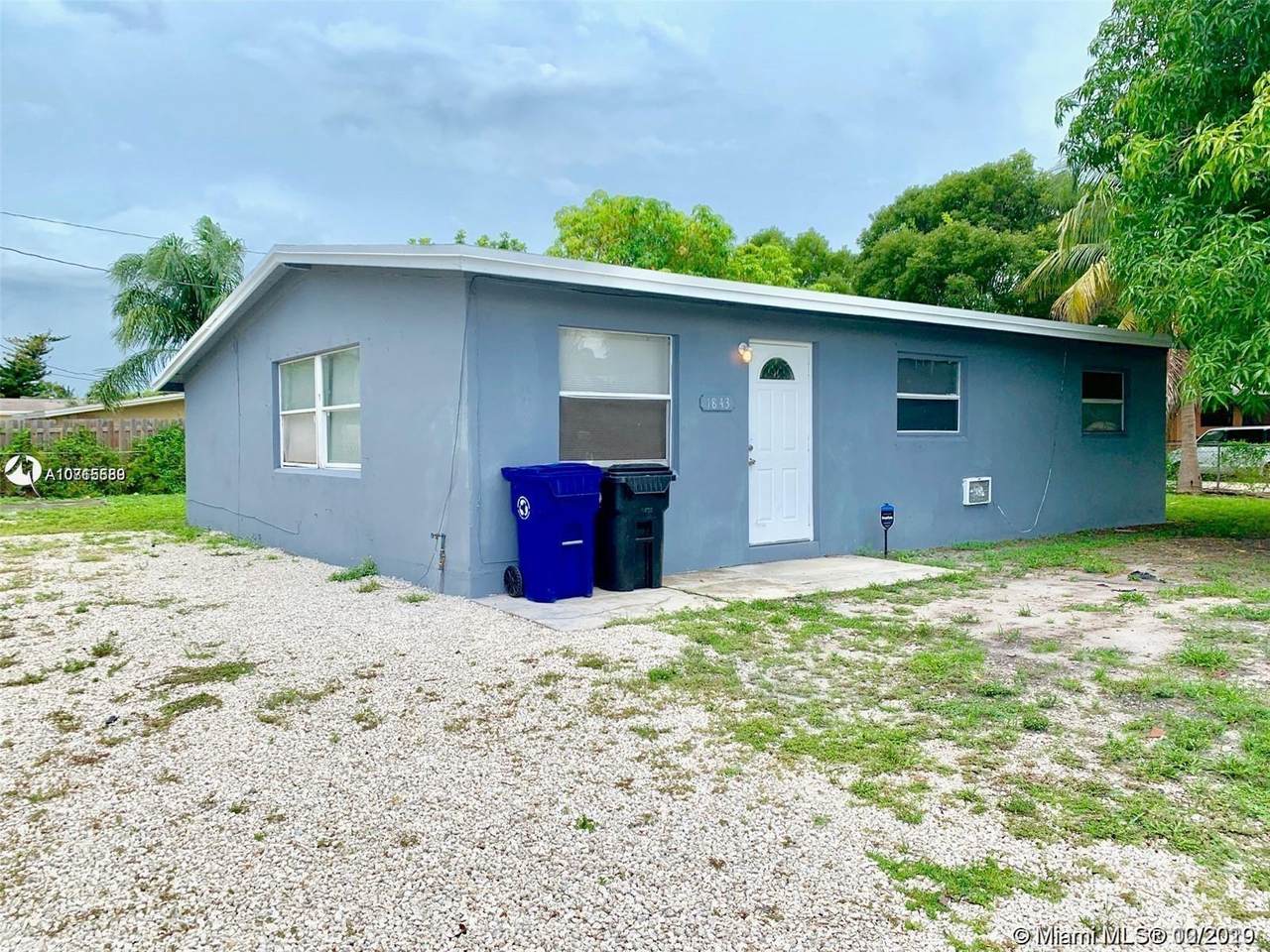1843 Lauderdale Manors - Photo 1