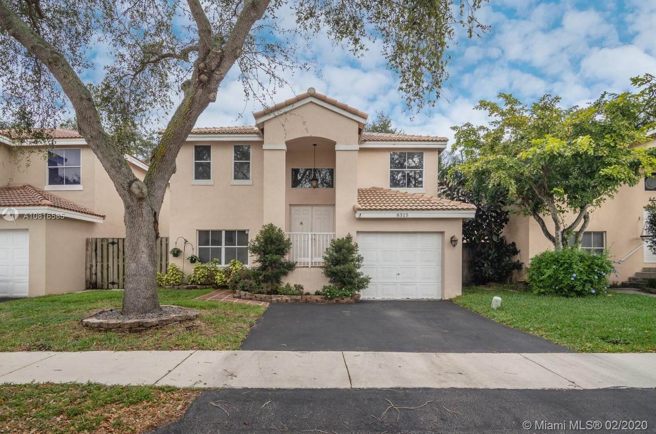 8315 42nd Ct - Photo 1
