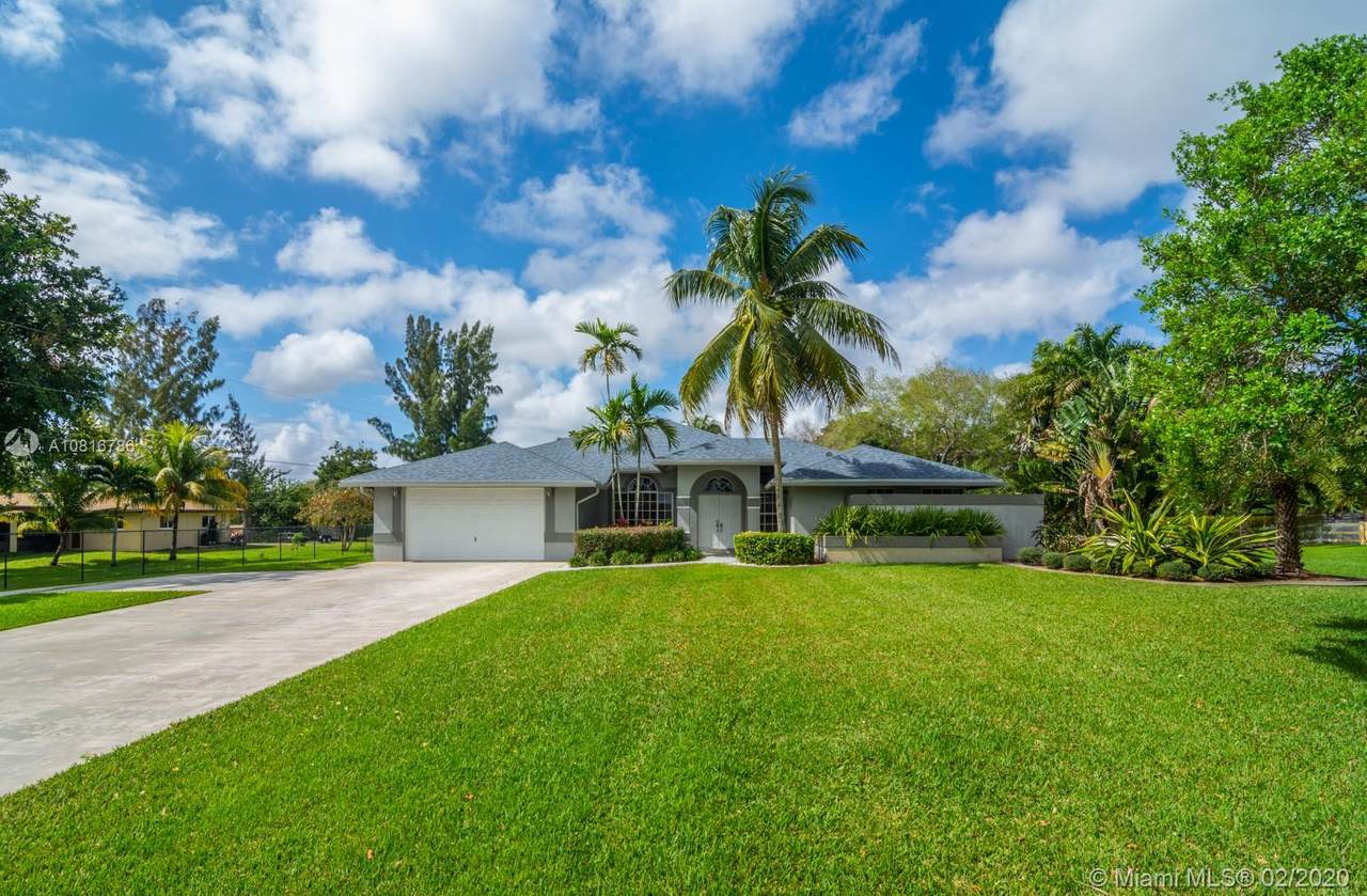2741 155th Ln - Photo 1
