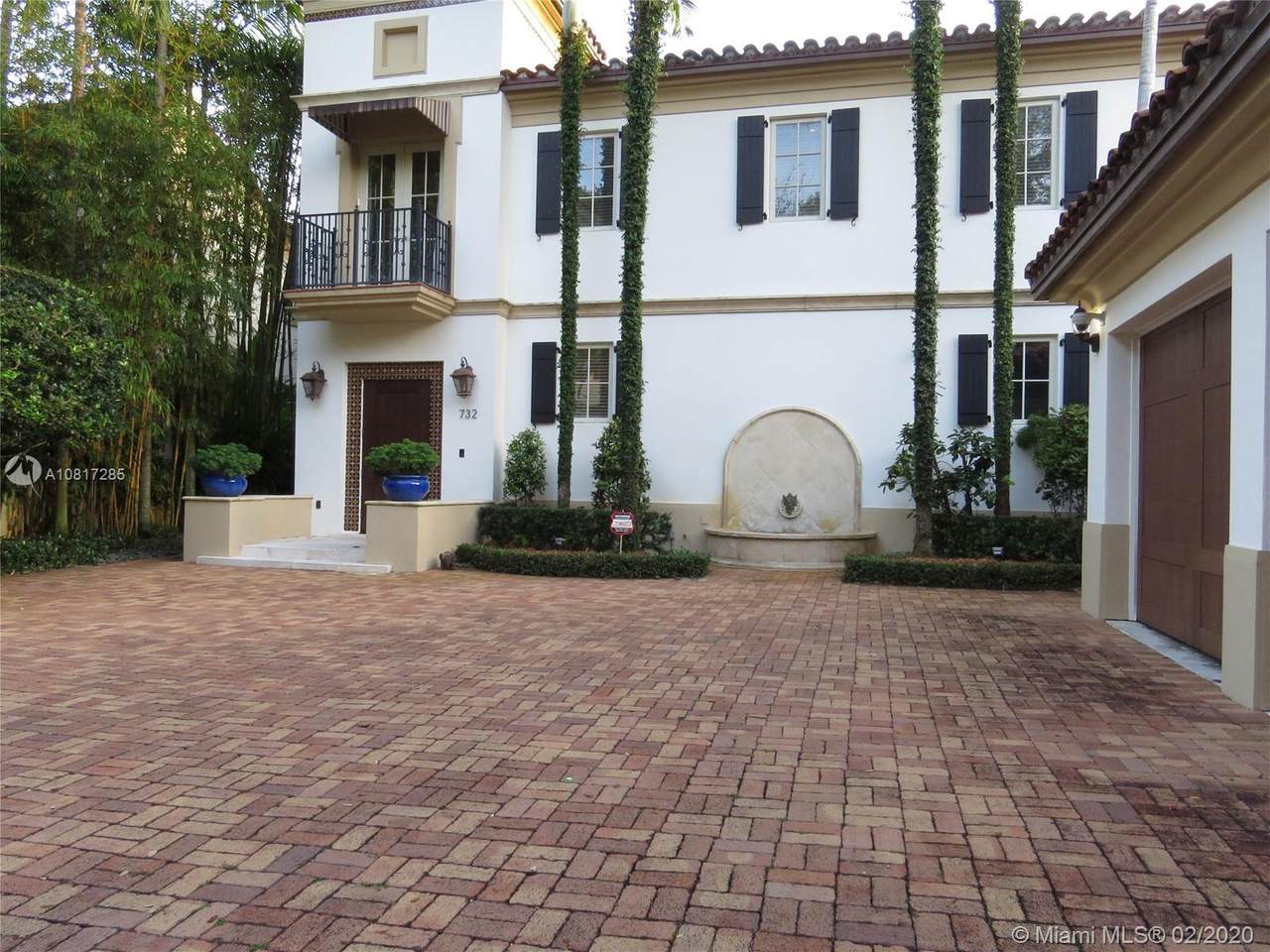 732 Almeria Ave - Photo 1