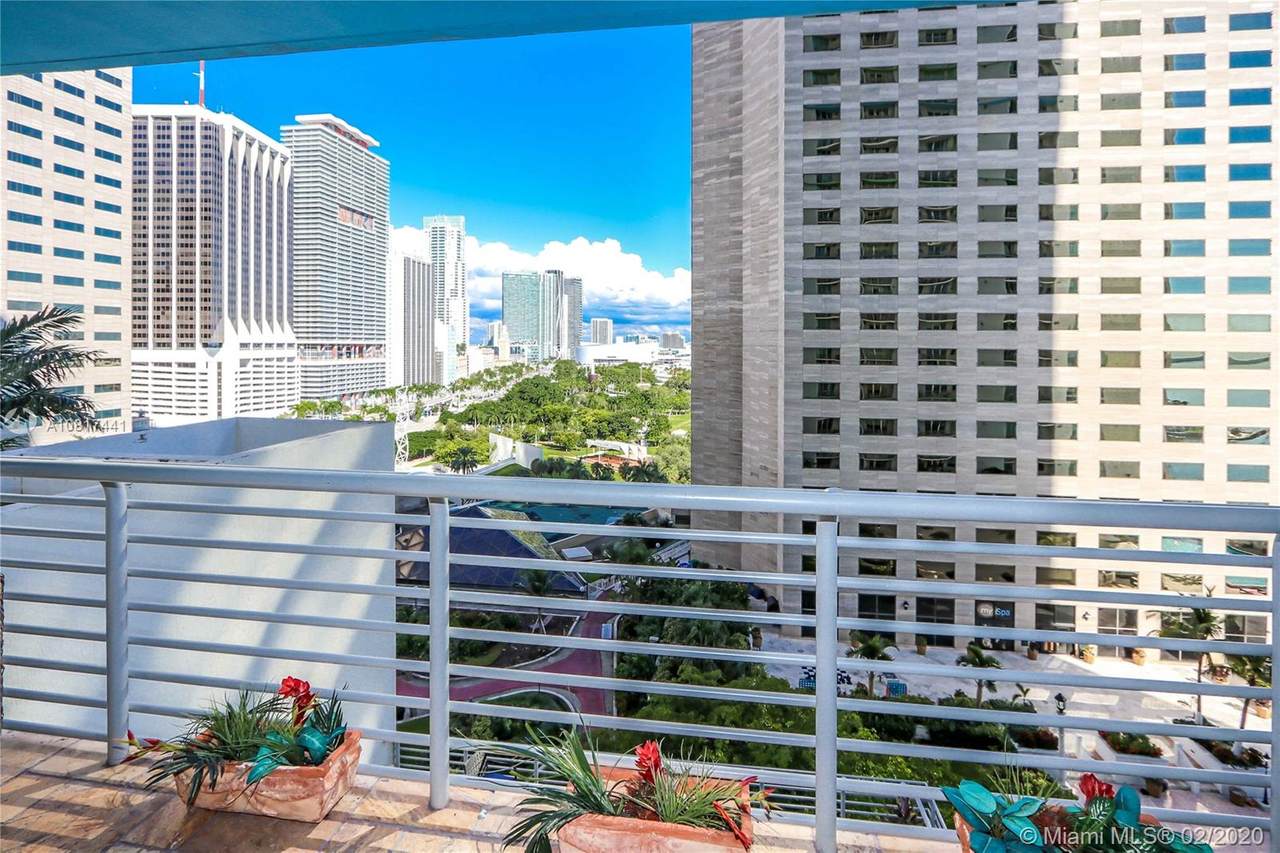 335 Biscayne Blvd - Photo 1
