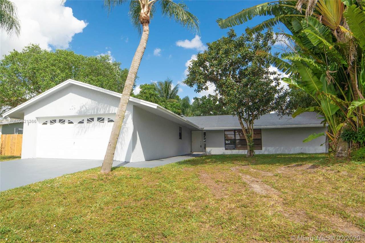 179 Cordoba Cir - Photo 1
