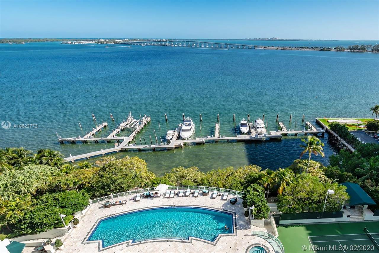 1643 Brickell Ave - Photo 1