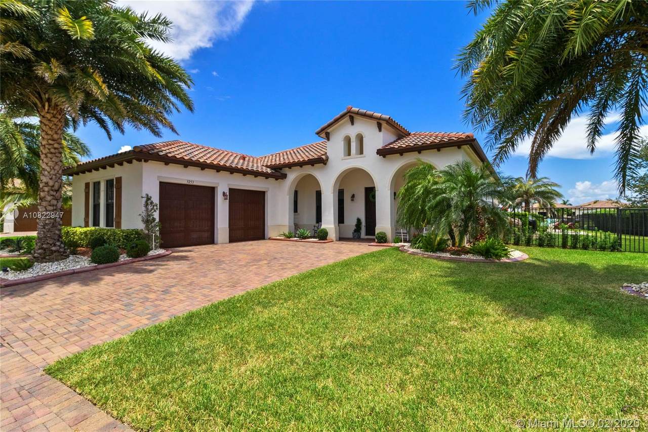 3253 83rd Way - Photo 1