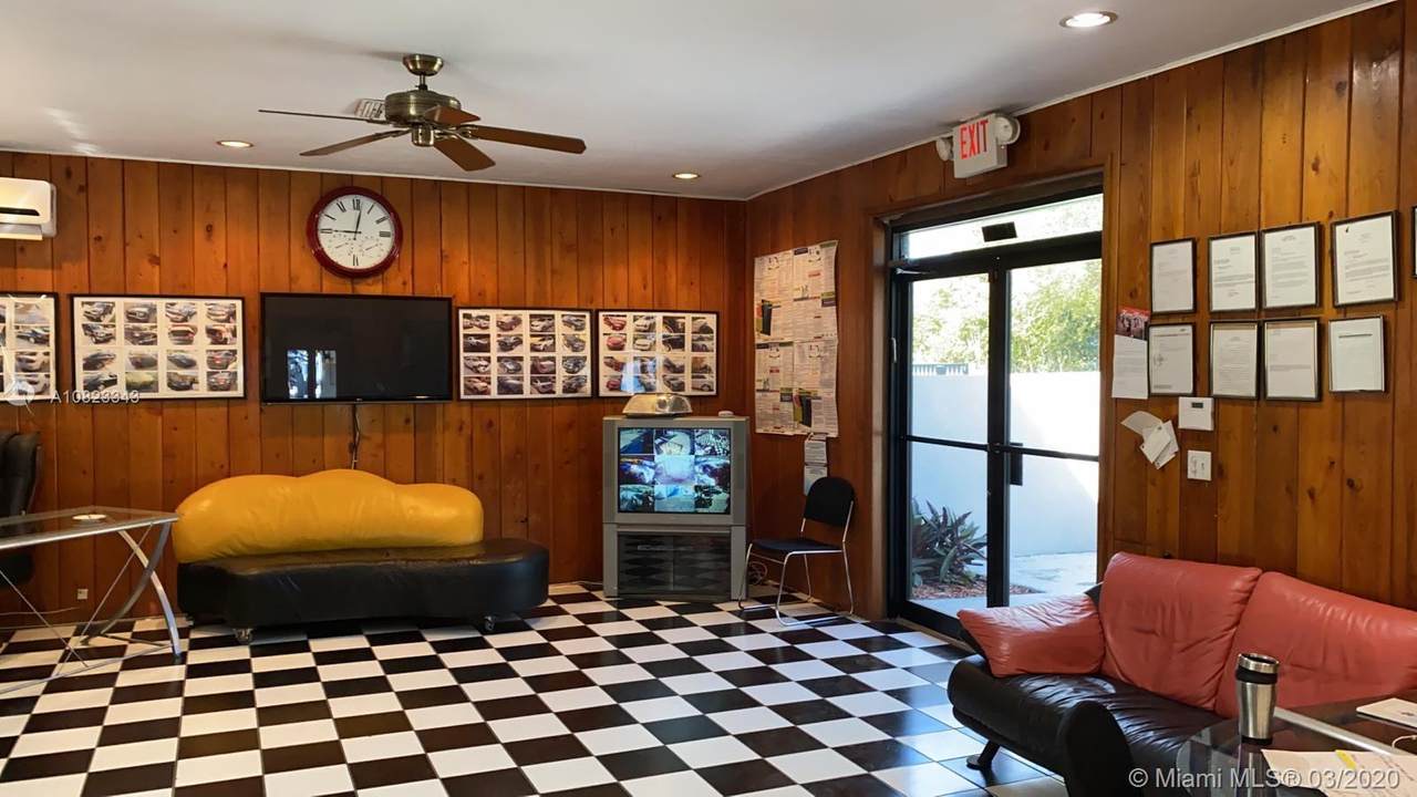 1580 t 131 Street - Photo 1