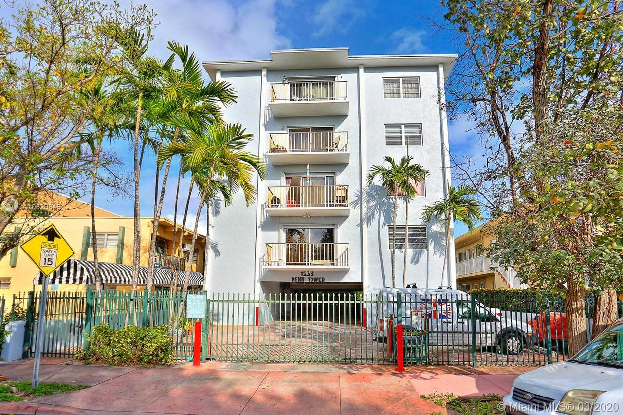 1235 Pennsylvania Ave - Photo 1