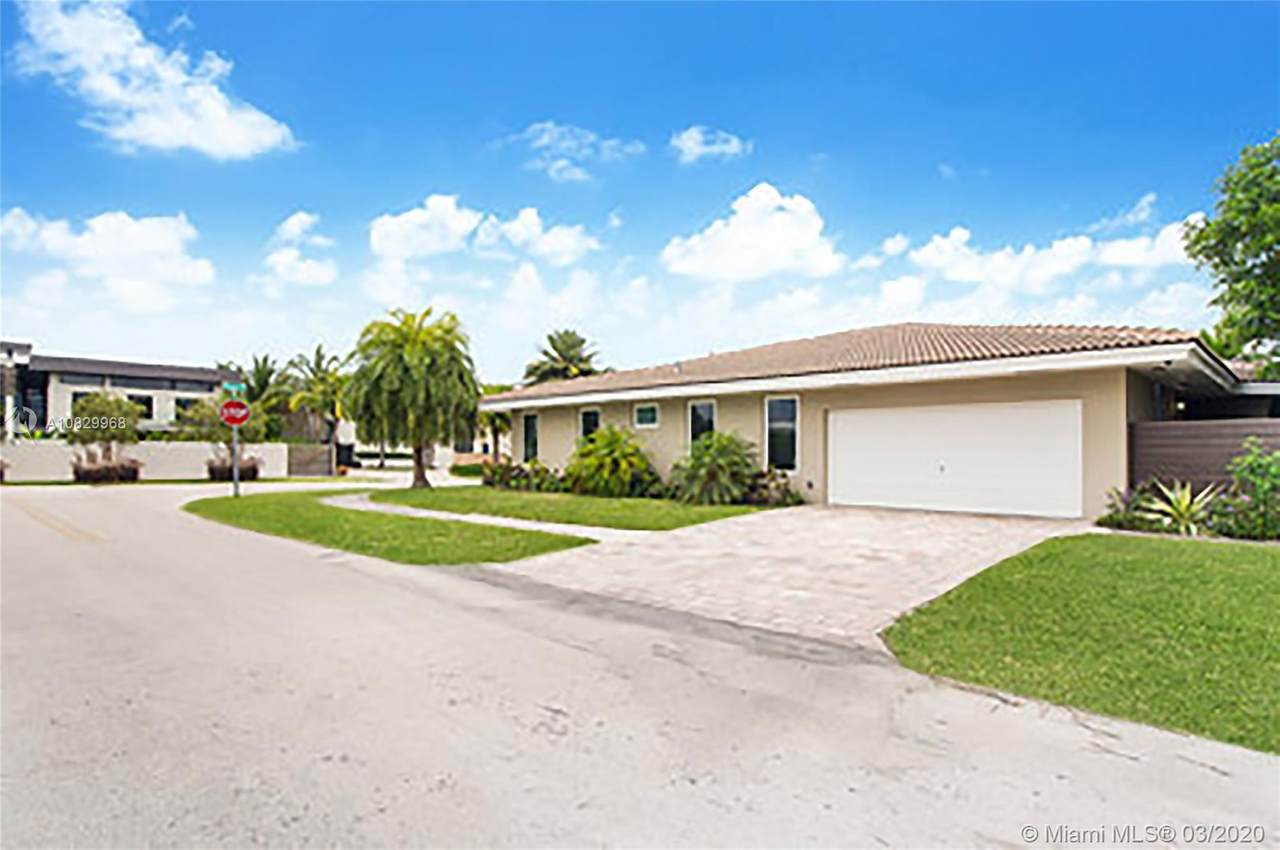 8450 Bayshore Dr - Photo 1