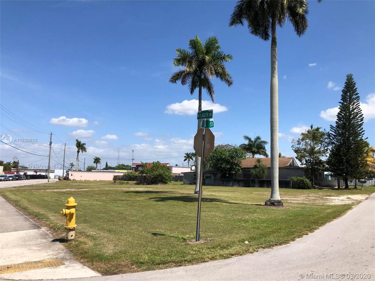 425 Flagler Ave - Photo 1