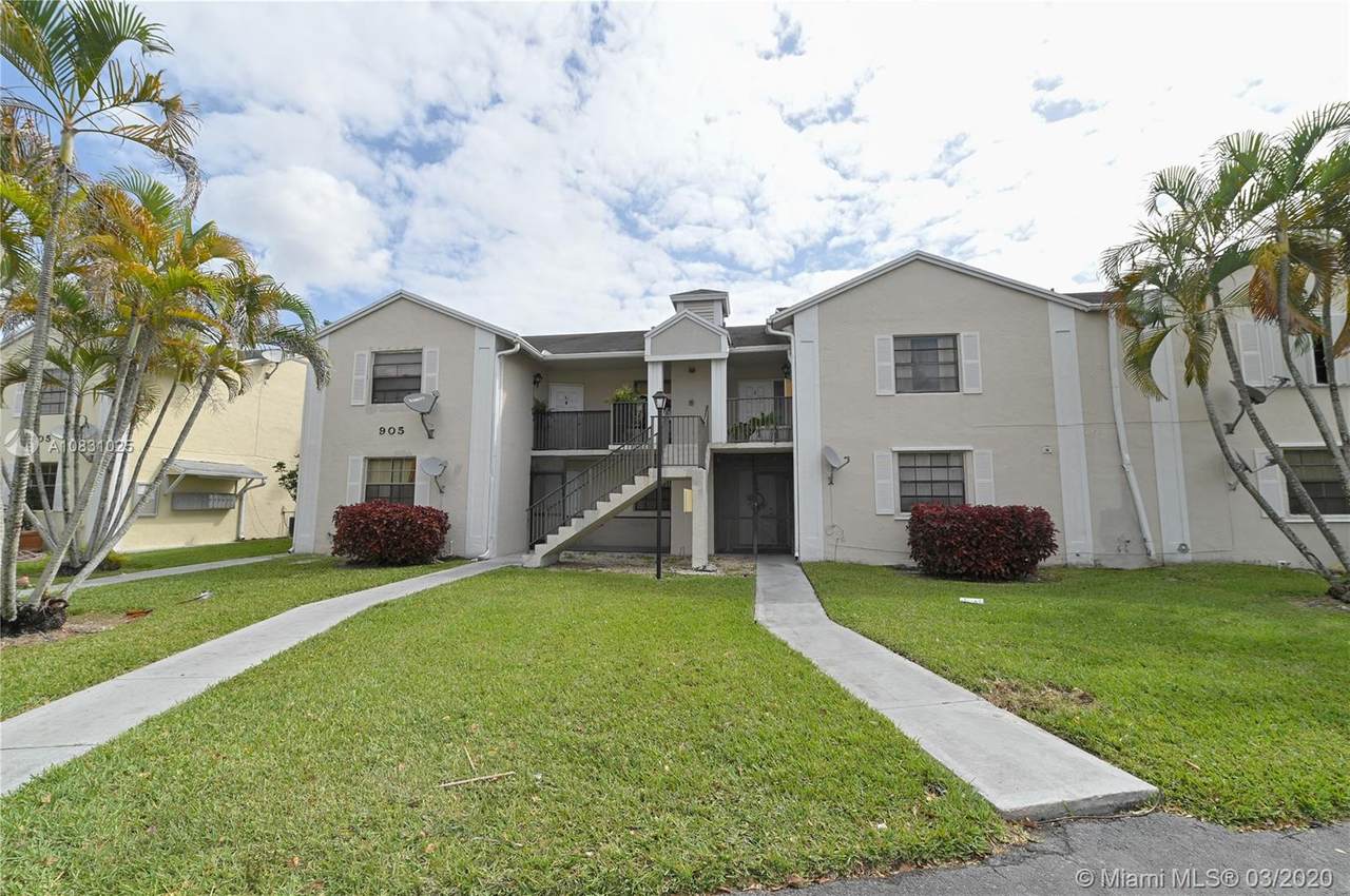 905 Franklin Ave - Photo 1