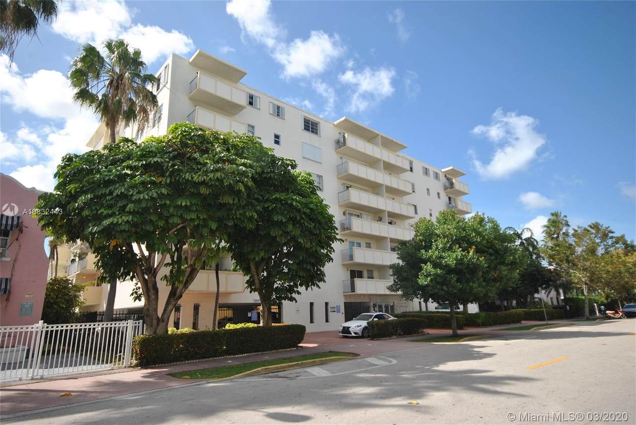 730 Pennsylvania Ave - Photo 1