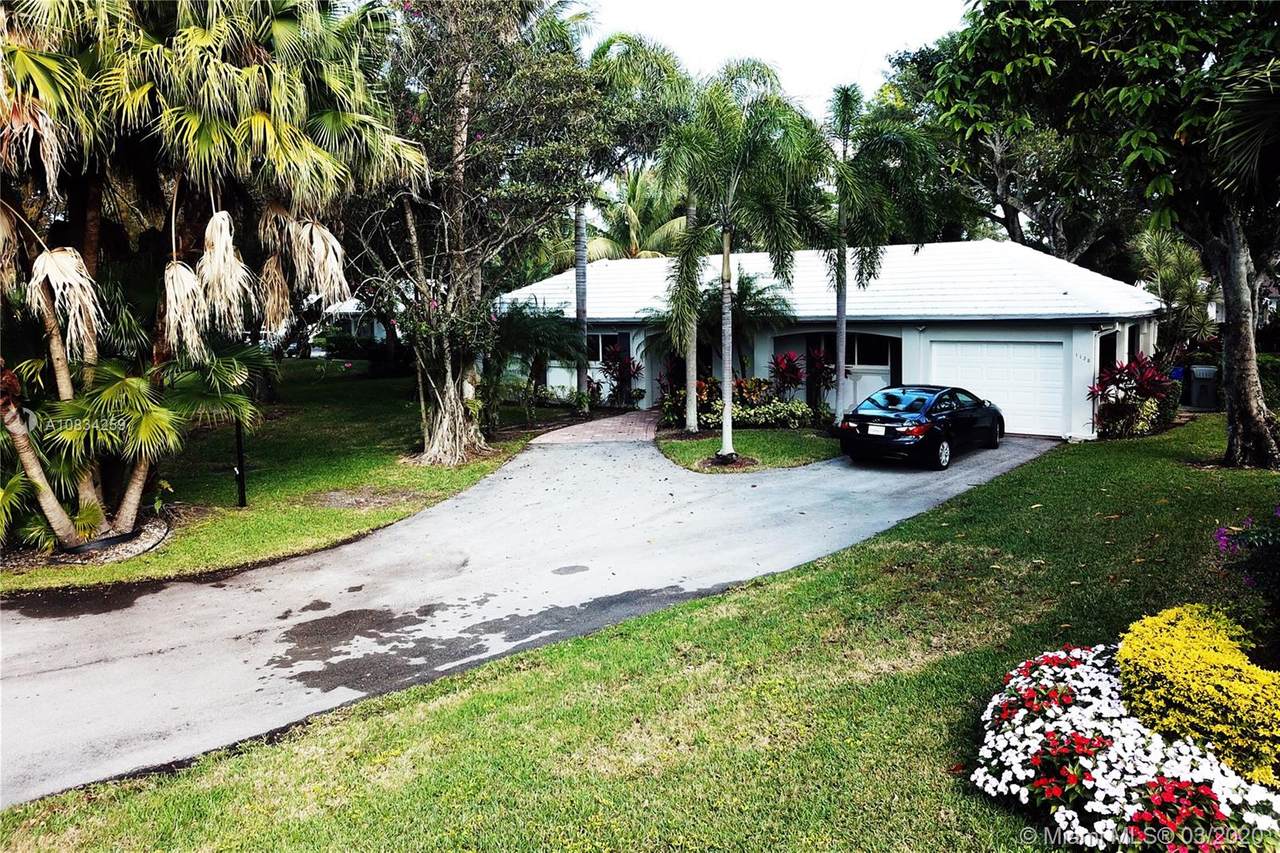 1128 Cypress Dr - Photo 1