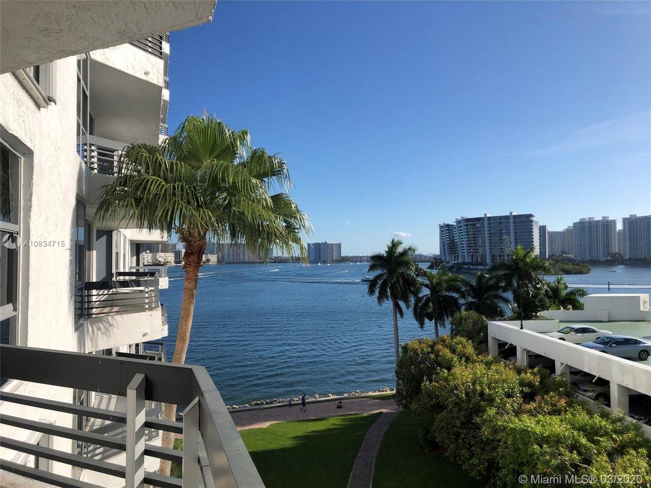 19101 Mystic Pointe Dr - Photo 1